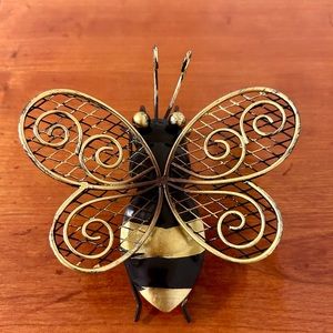 METAL BUMBLEBEE BUZZING WREATH DECOR / POT HANGERS / BASKET ATTACHMENT LOT OF 2